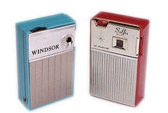 Vintage Tiny Red Realtone Pocket Transistor Radio Sticker for Sale by  vintage-designs